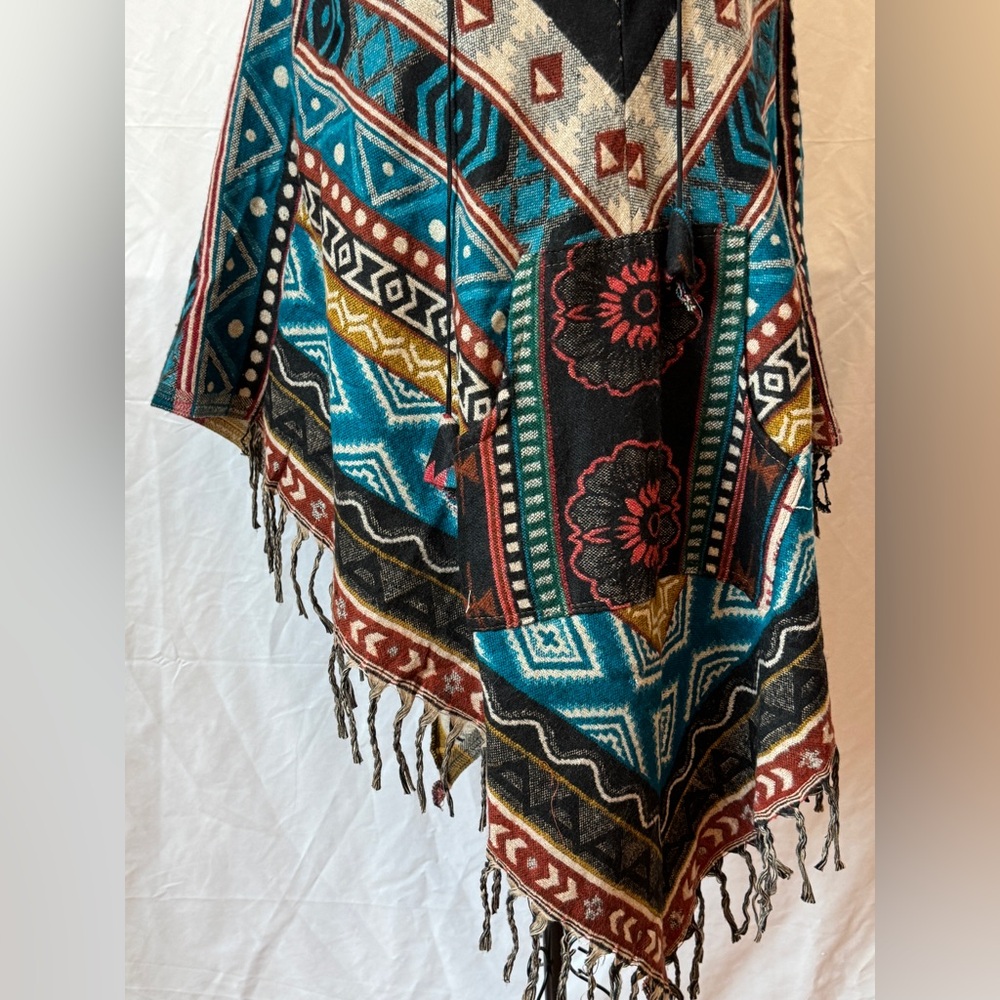 073 - Aztec Pattern Hooded Poncho View 2